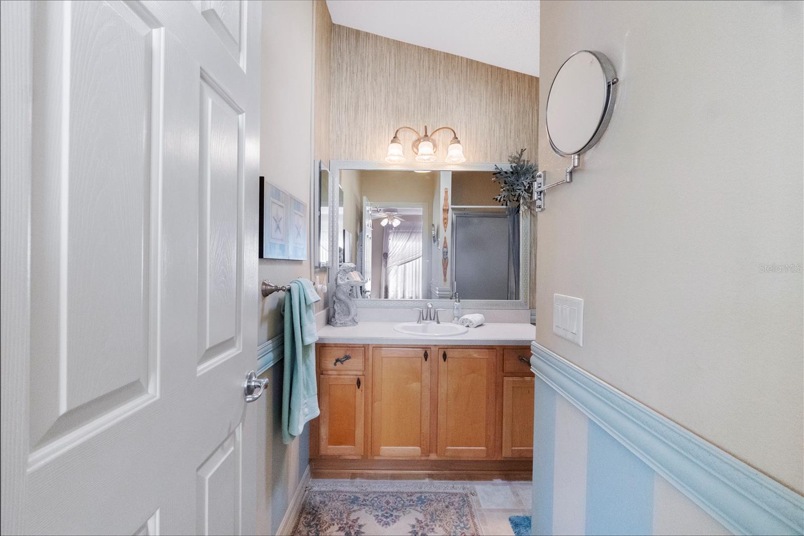 Image 23 of 34 For 2852 Leicester Terrace