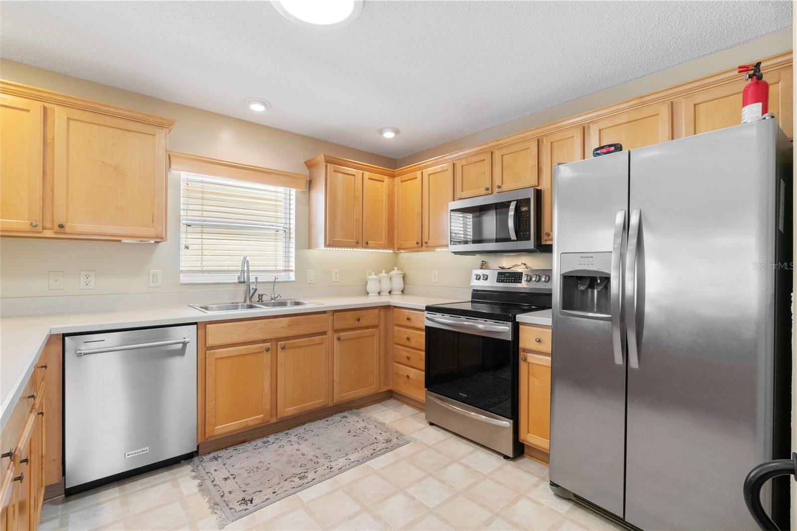 Image 4 of 34 For 2852 Leicester Terrace