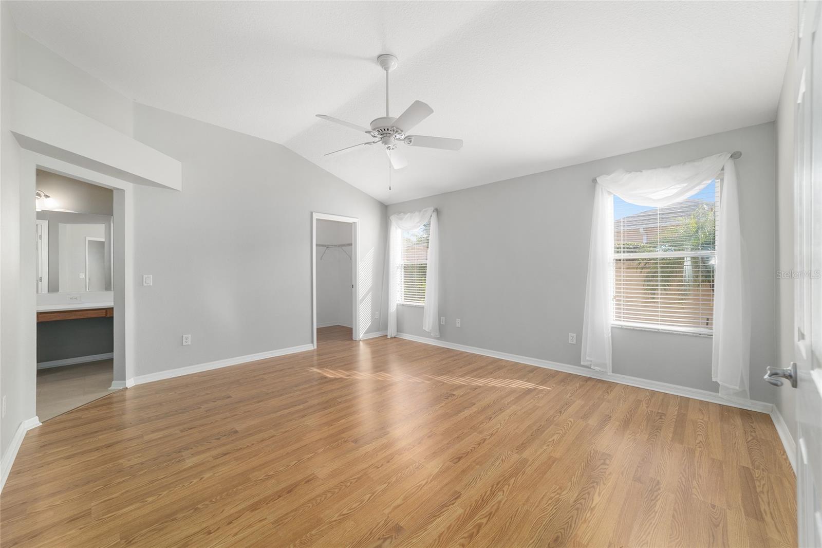 Image 14 of 30 For 2571 Foxbridge Terrace