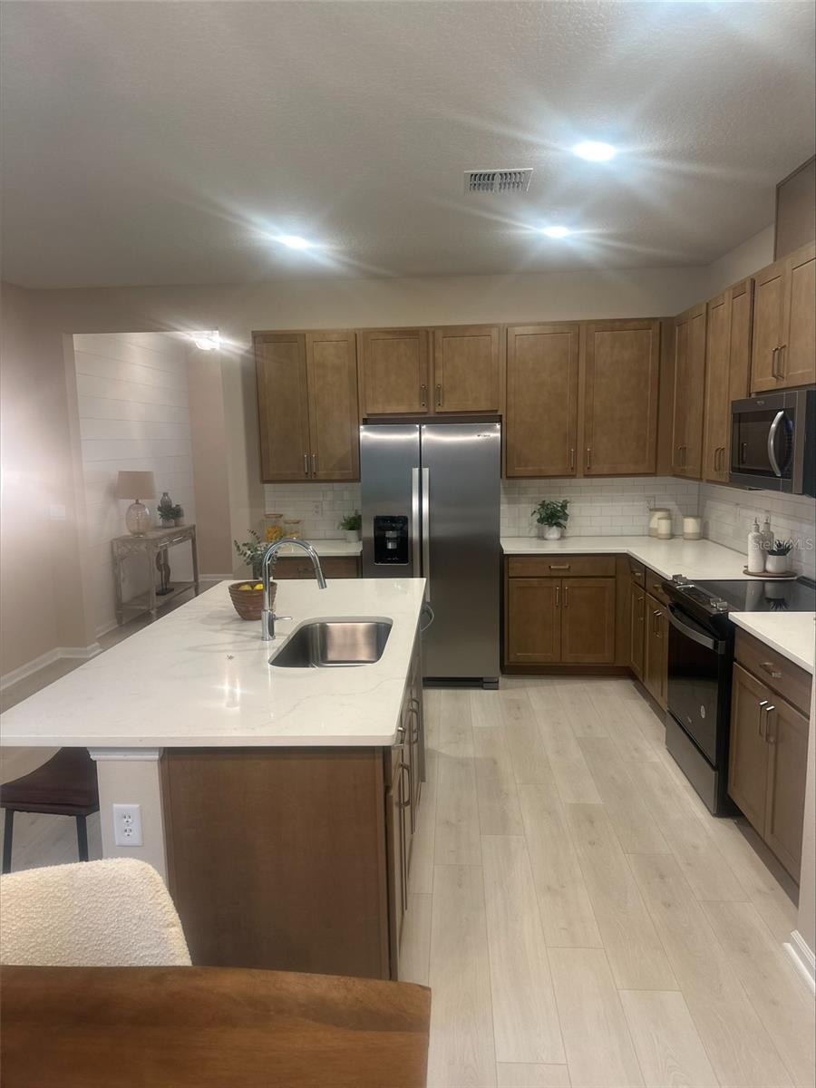 Image 5 of 19 For 871 Shumard Way