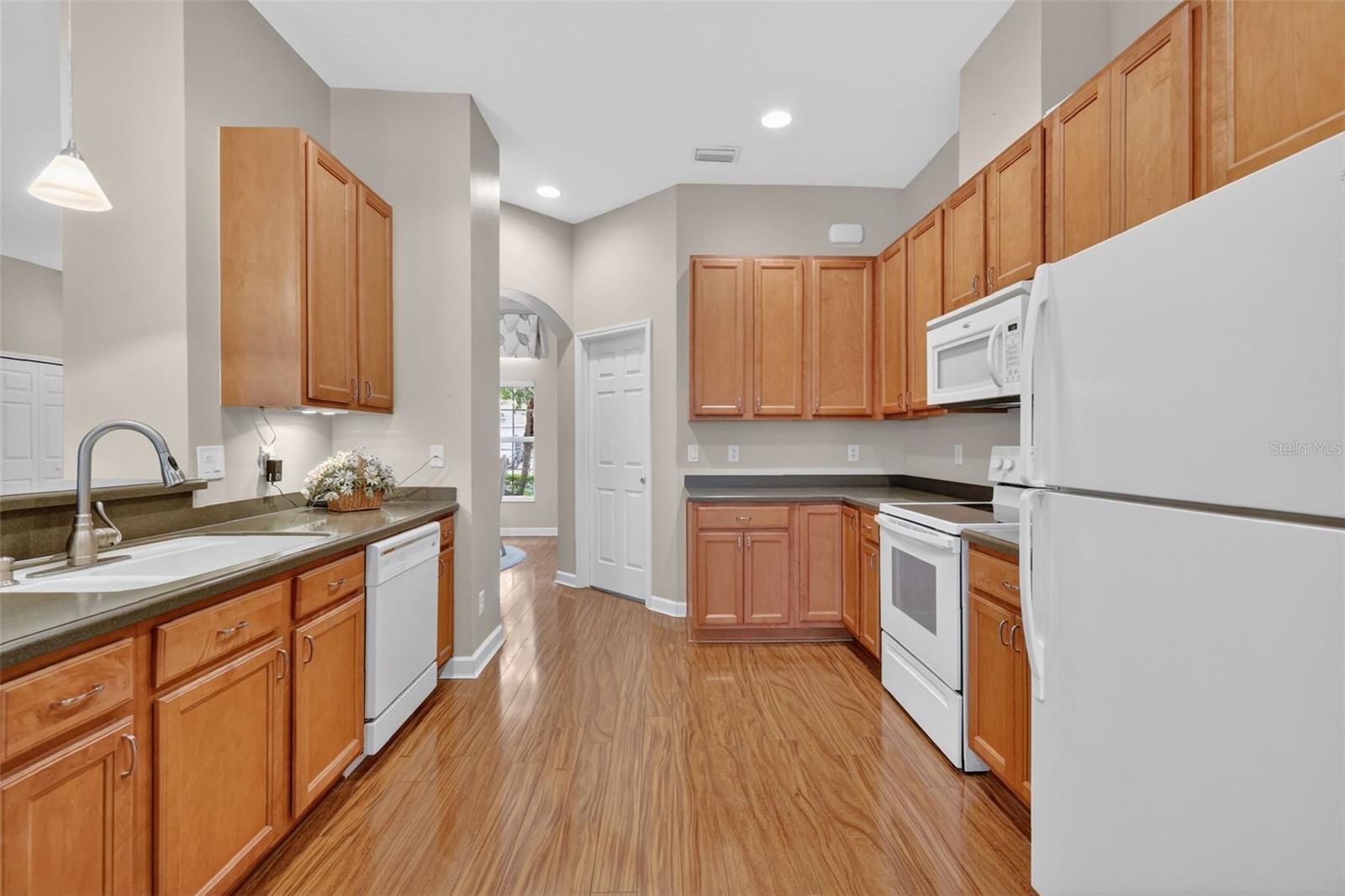 Image 16 of 57 For 8916 Bridgeport Bay Circle