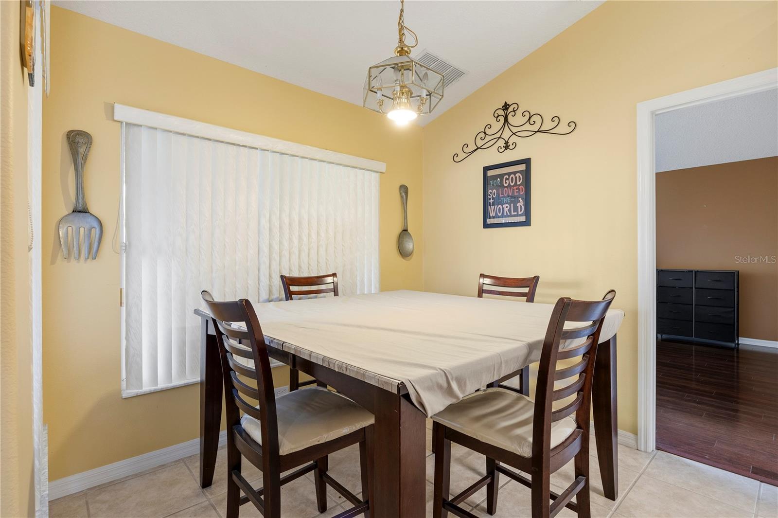 Image 12 of 42 For 415 Regatta Drive