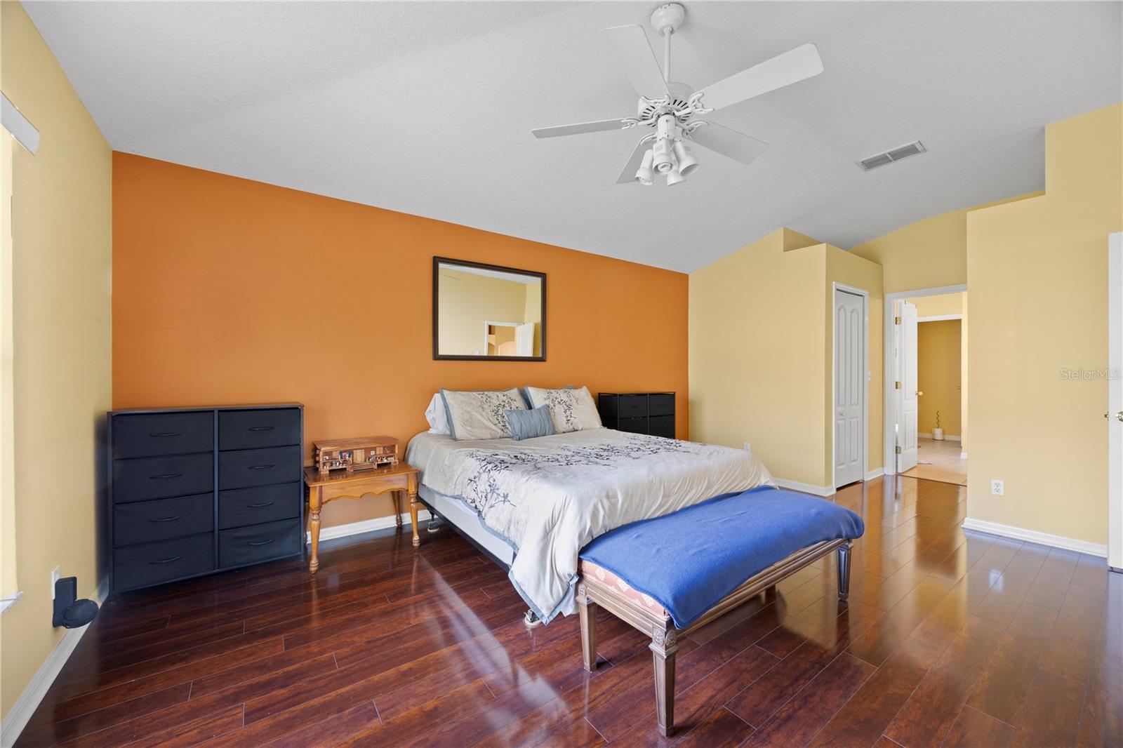 Image 13 of 42 For 415 Regatta Drive