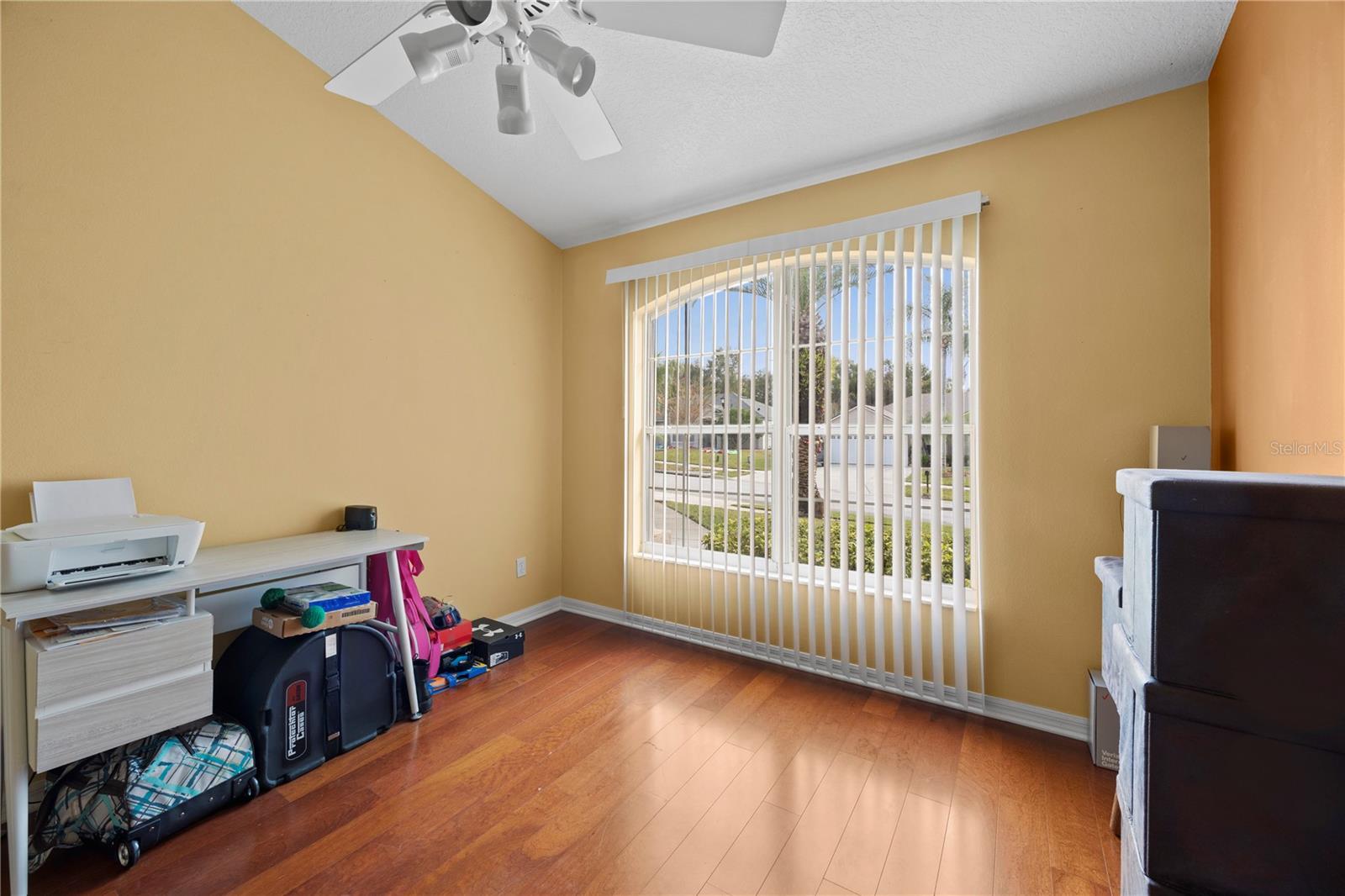 Image 24 of 42 For 415 Regatta Drive