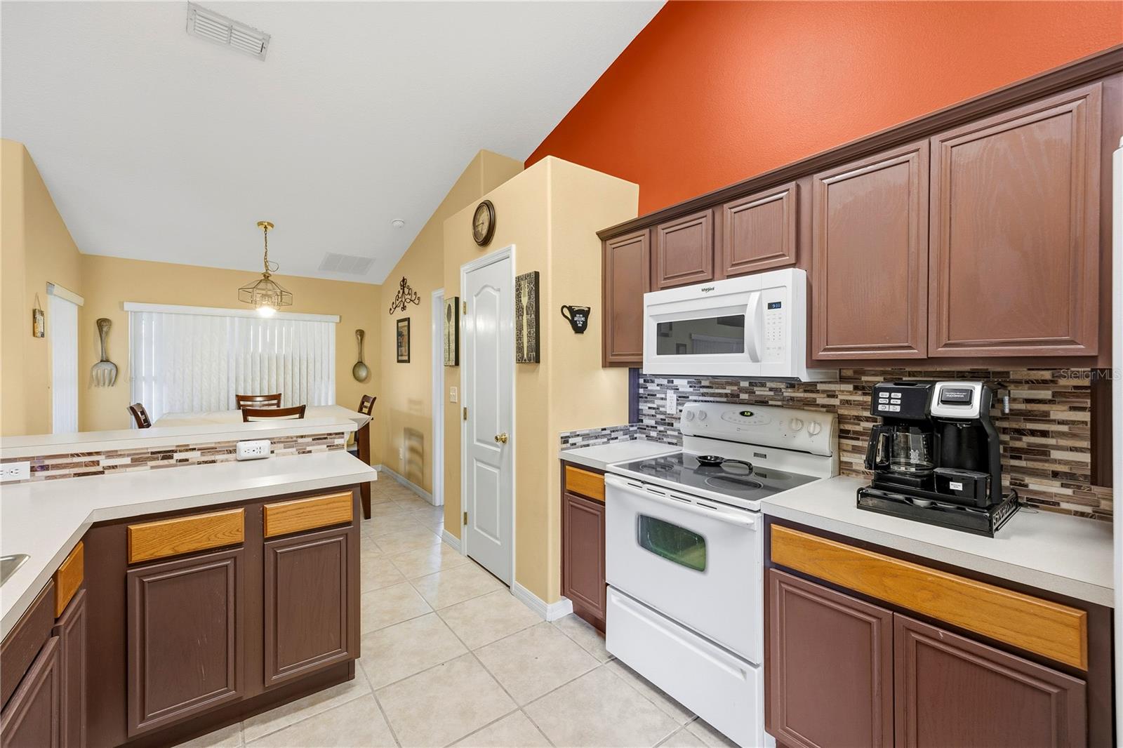 Image 9 of 42 For 415 Regatta Drive