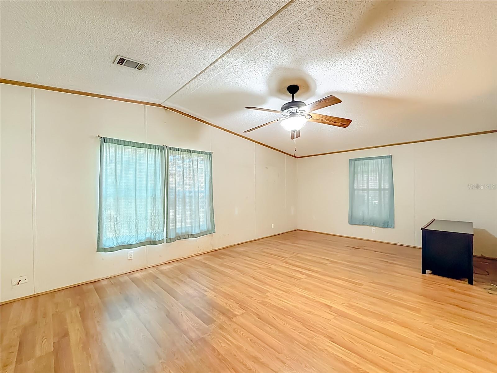 Image 18 of 50 For 9575 155th Street