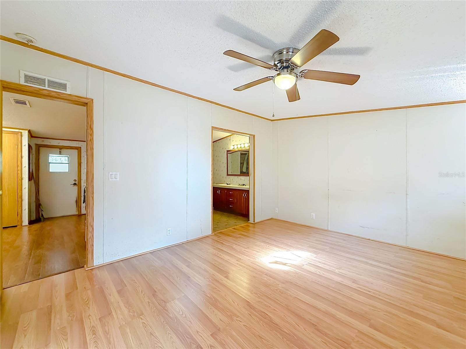 Image 23 of 50 For 9575 155th Street