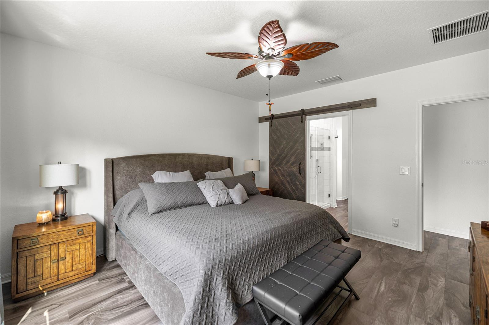 Image 15 of 46 For 358 Irving Bend Drive