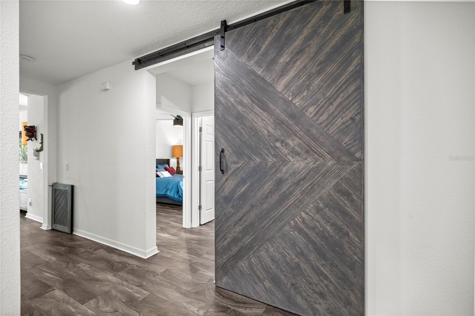 Image 16 of 46 For 358 Irving Bend Drive