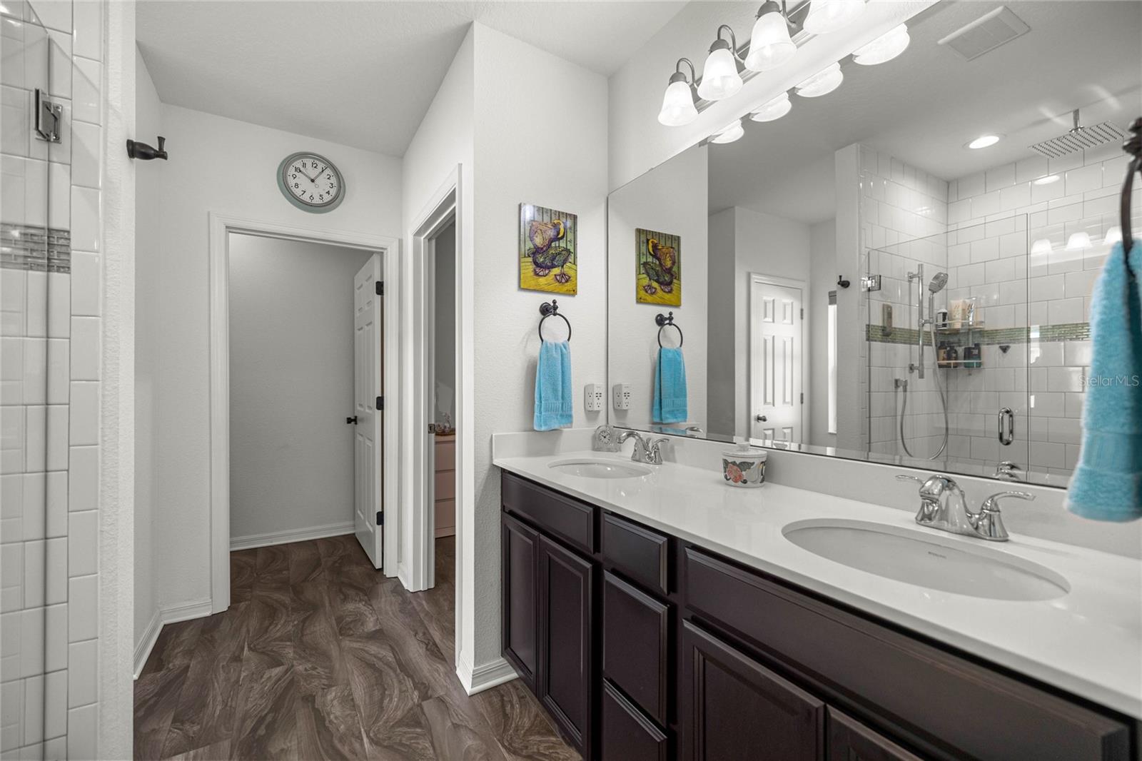 Image 17 of 46 For 358 Irving Bend Drive