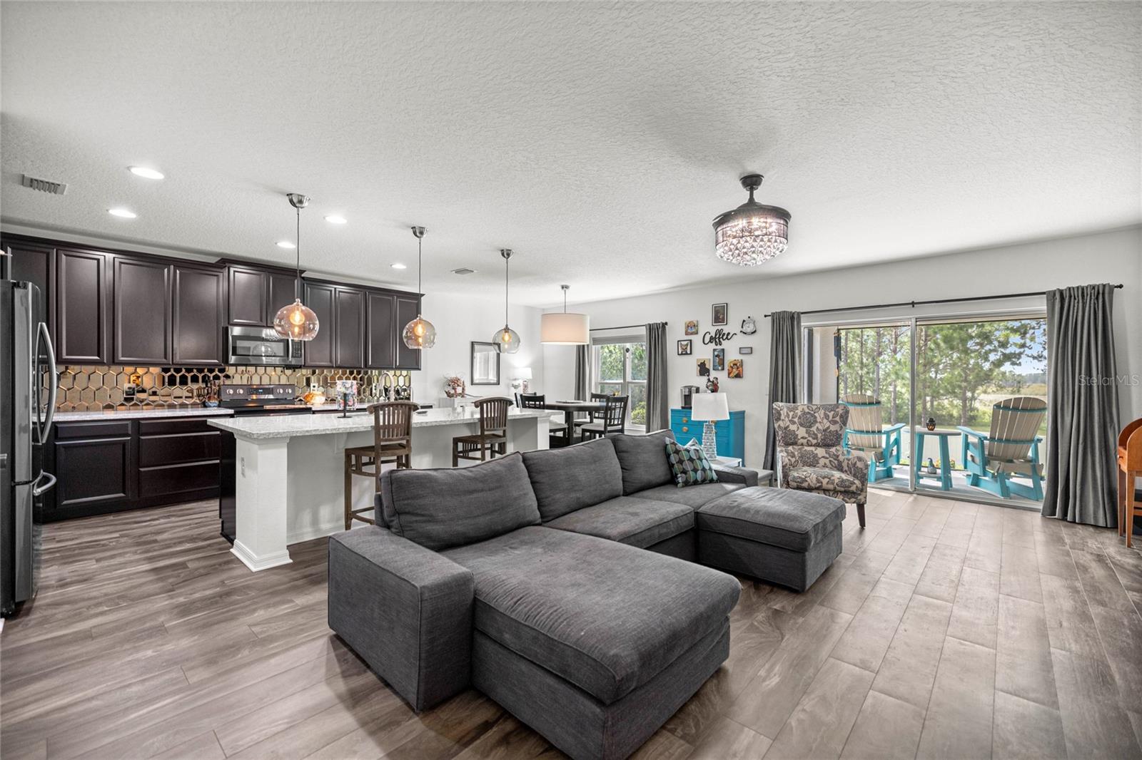 Image 5 of 46 For 358 Irving Bend Drive