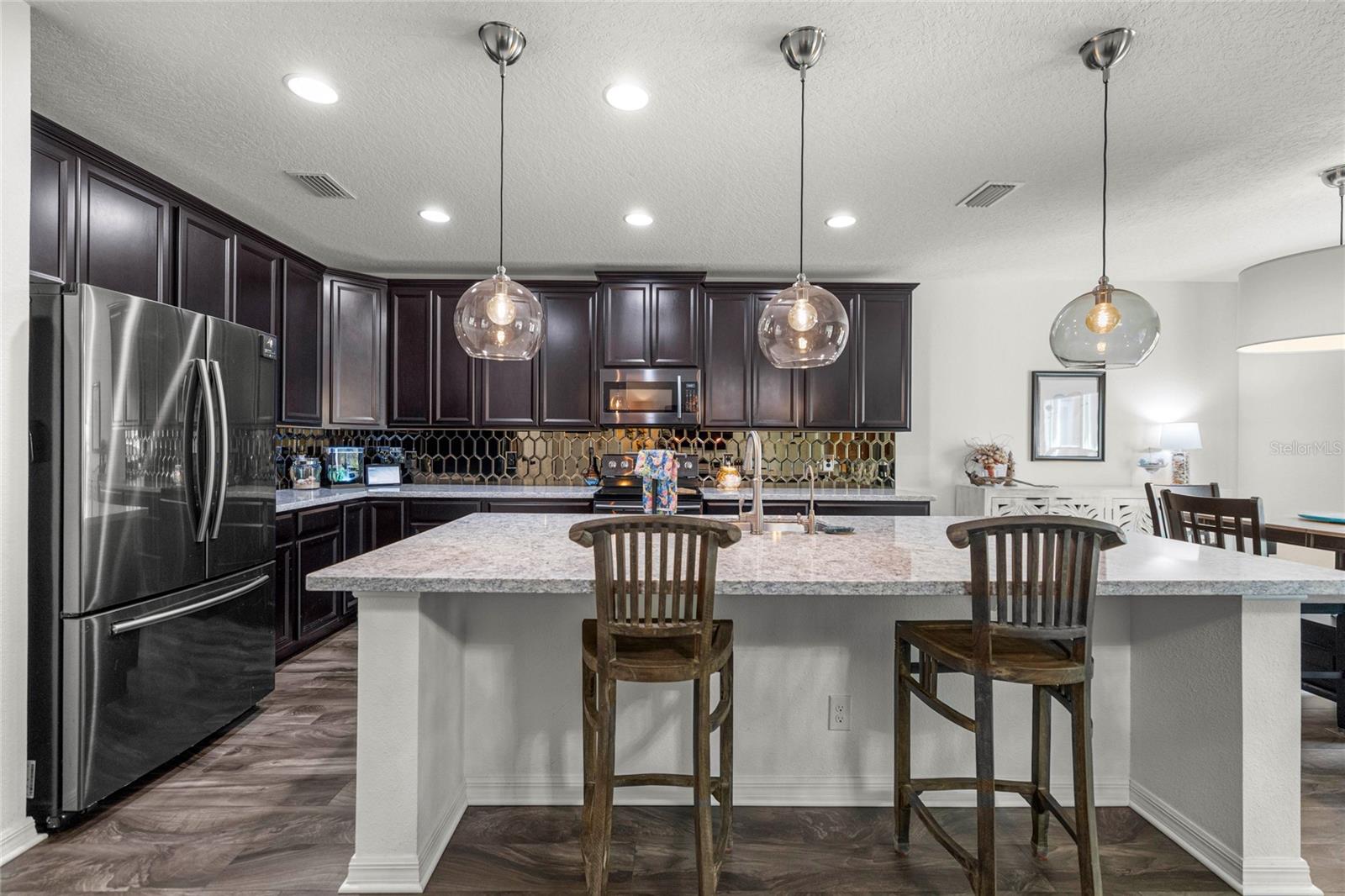 Image 7 of 46 For 358 Irving Bend Drive