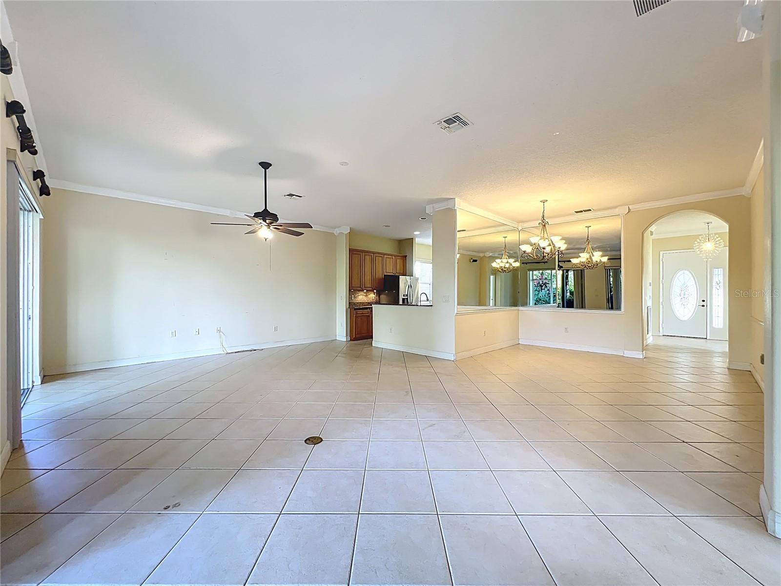 Image 11 of 62 For 916 Wolf Creek Street