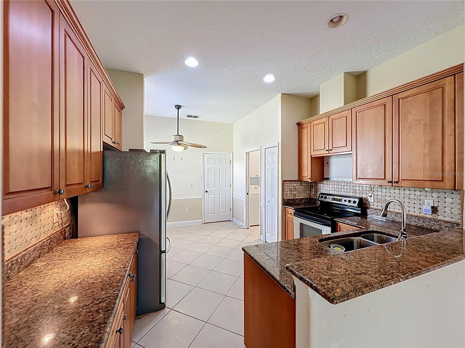 Image 14 of 62 For 916 Wolf Creek Street