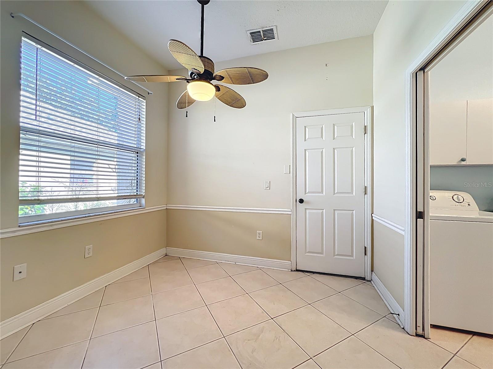 Image 17 of 62 For 916 Wolf Creek Street