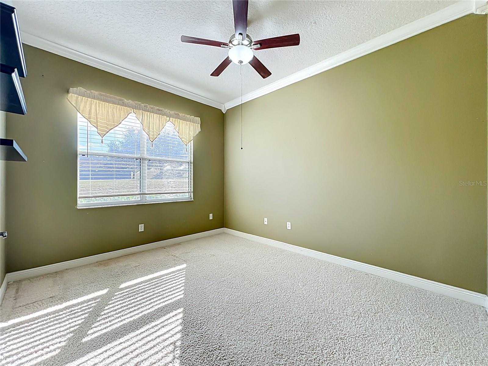 Image 23 of 62 For 916 Wolf Creek Street