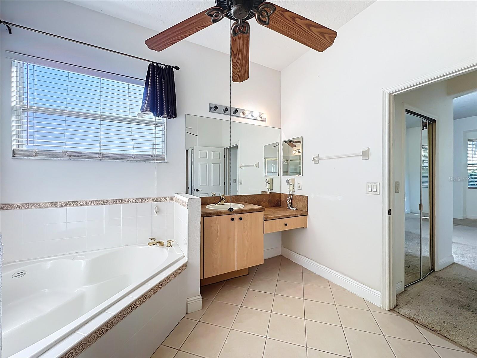 Image 33 of 62 For 916 Wolf Creek Street