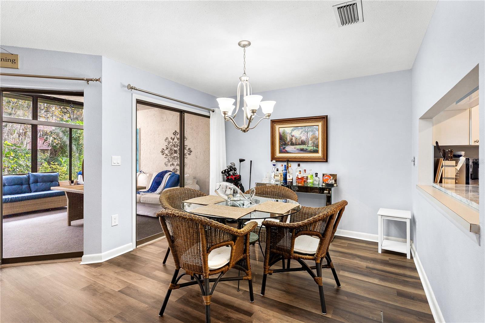 Image 15 of 67 For 402 Clusterwood Drive