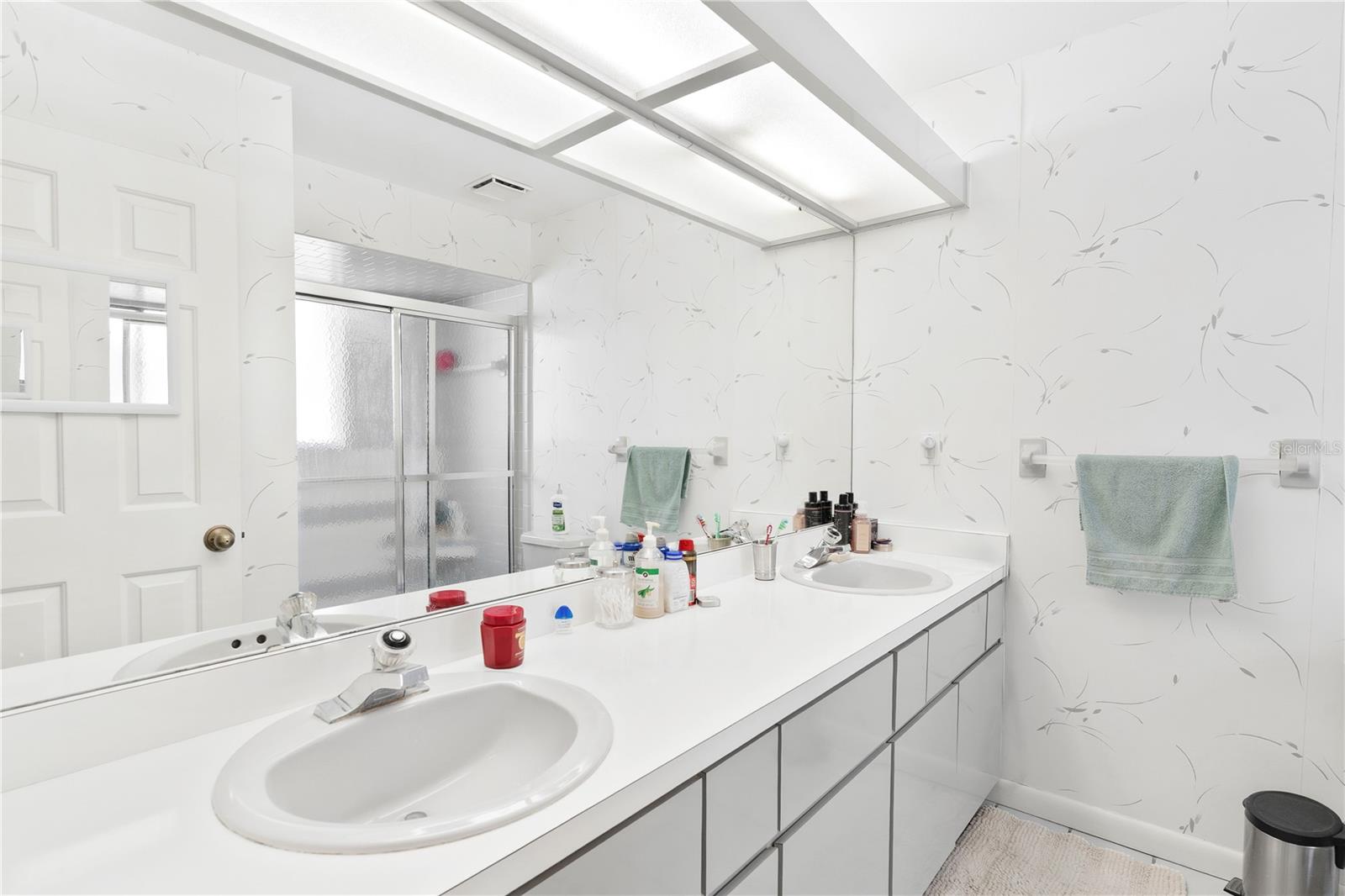 Image 24 of 67 For 402 Clusterwood Drive