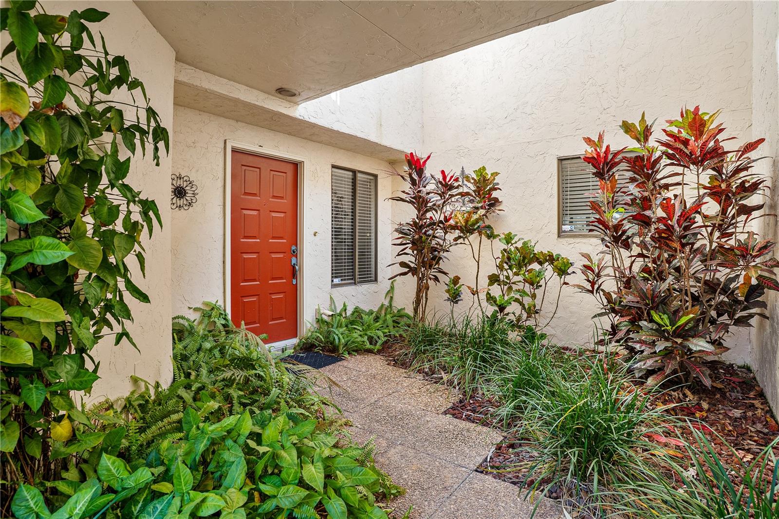 Image 4 of 67 For 402 Clusterwood Drive