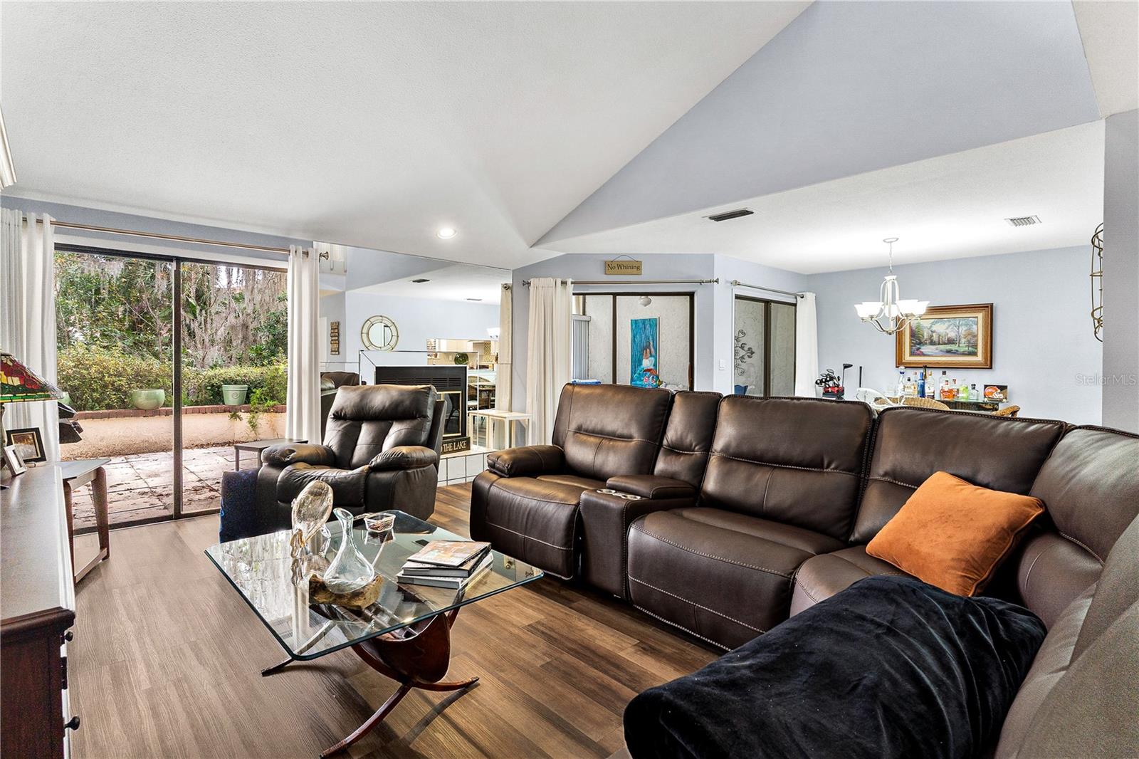 Image 5 of 67 For 402 Clusterwood Drive