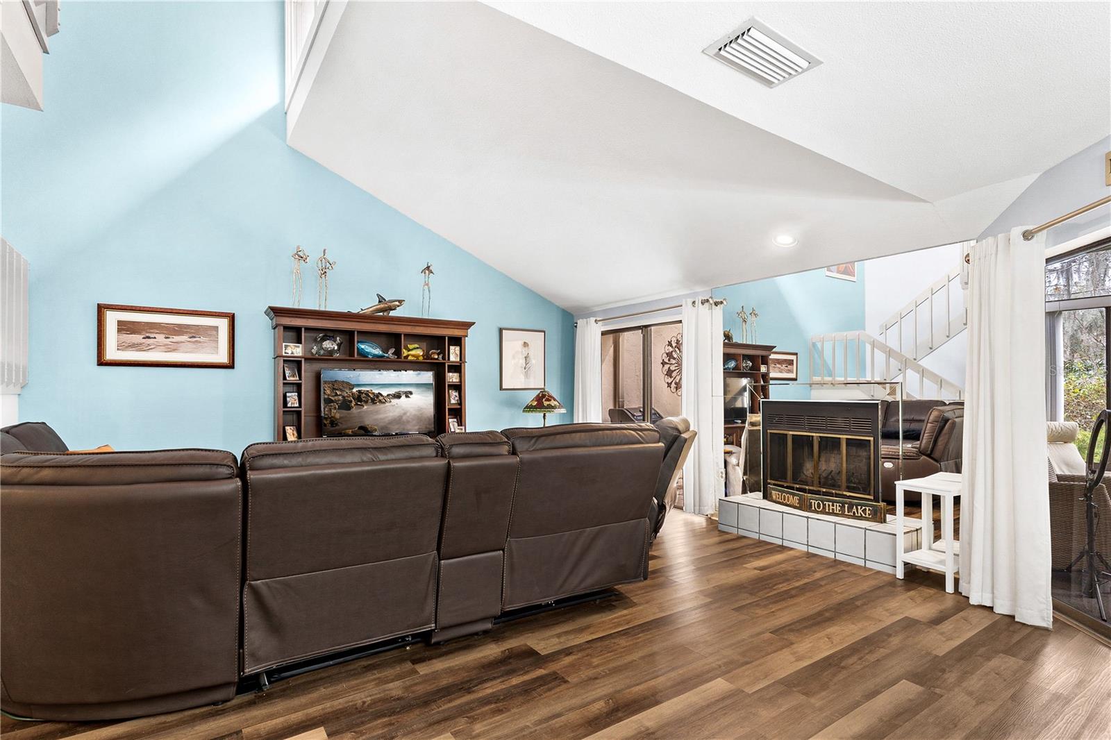 Image 8 of 67 For 402 Clusterwood Drive