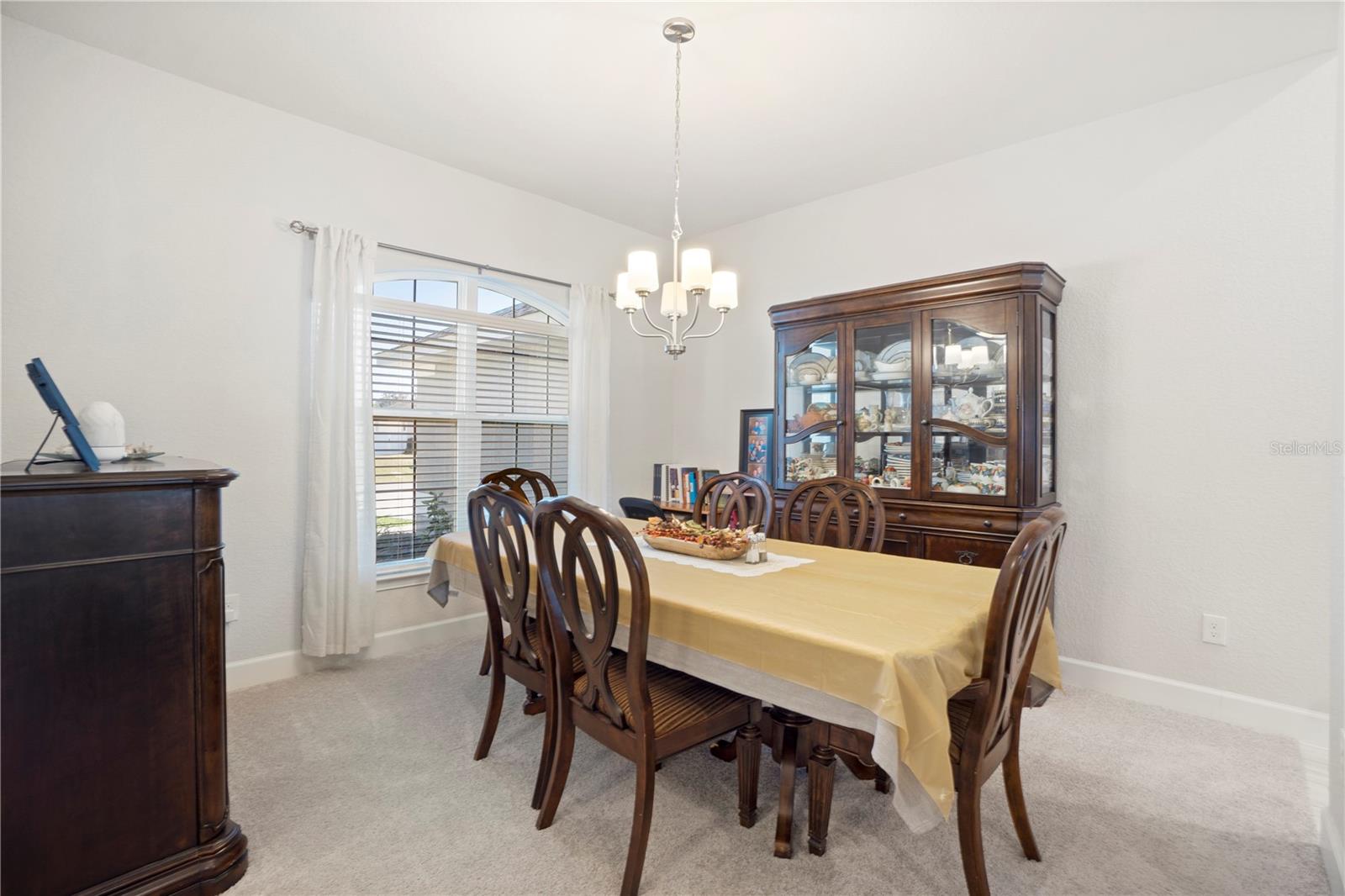 Image 4 of 45 For 10170 78 Court