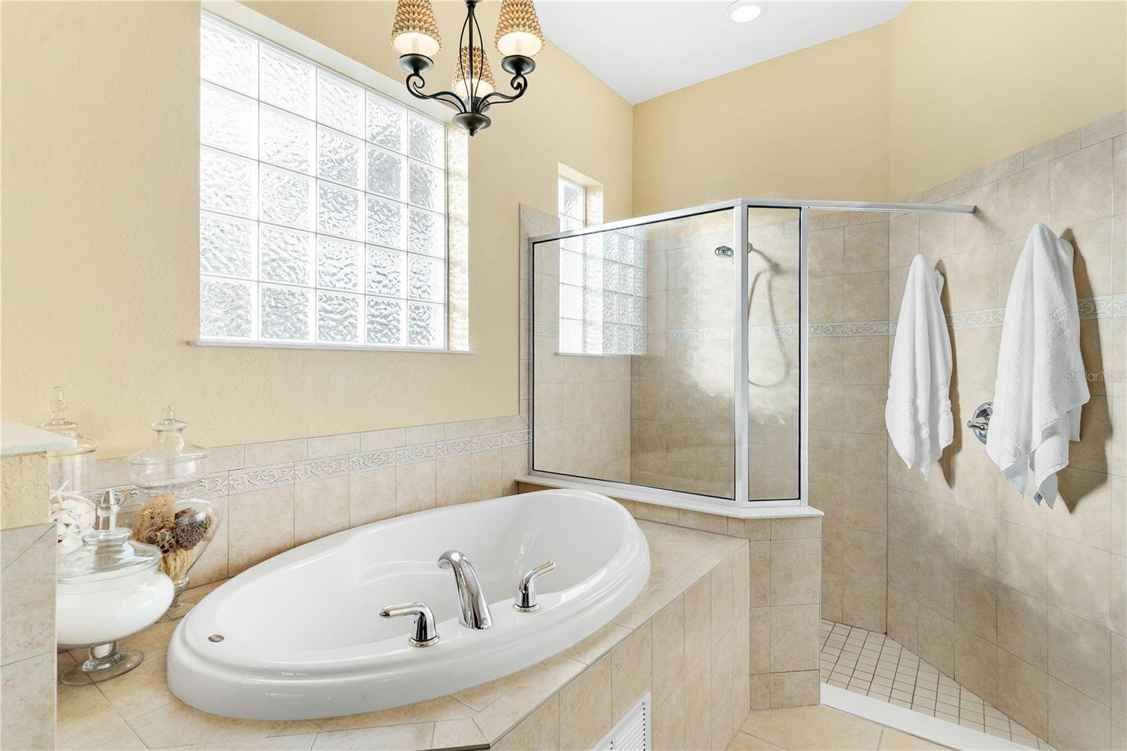 Image 38 of 65 For 38912 Harborwoods Place