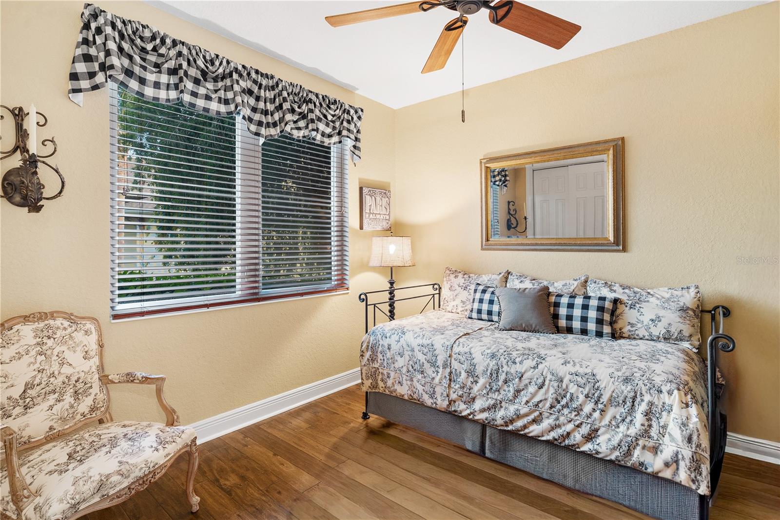 Image 41 of 65 For 38912 Harborwoods Place