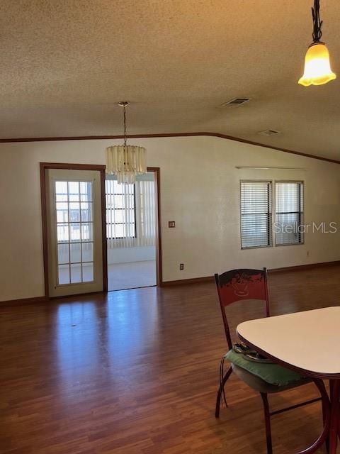 Image 20 of 57 For 2353 Coach N Four Drive