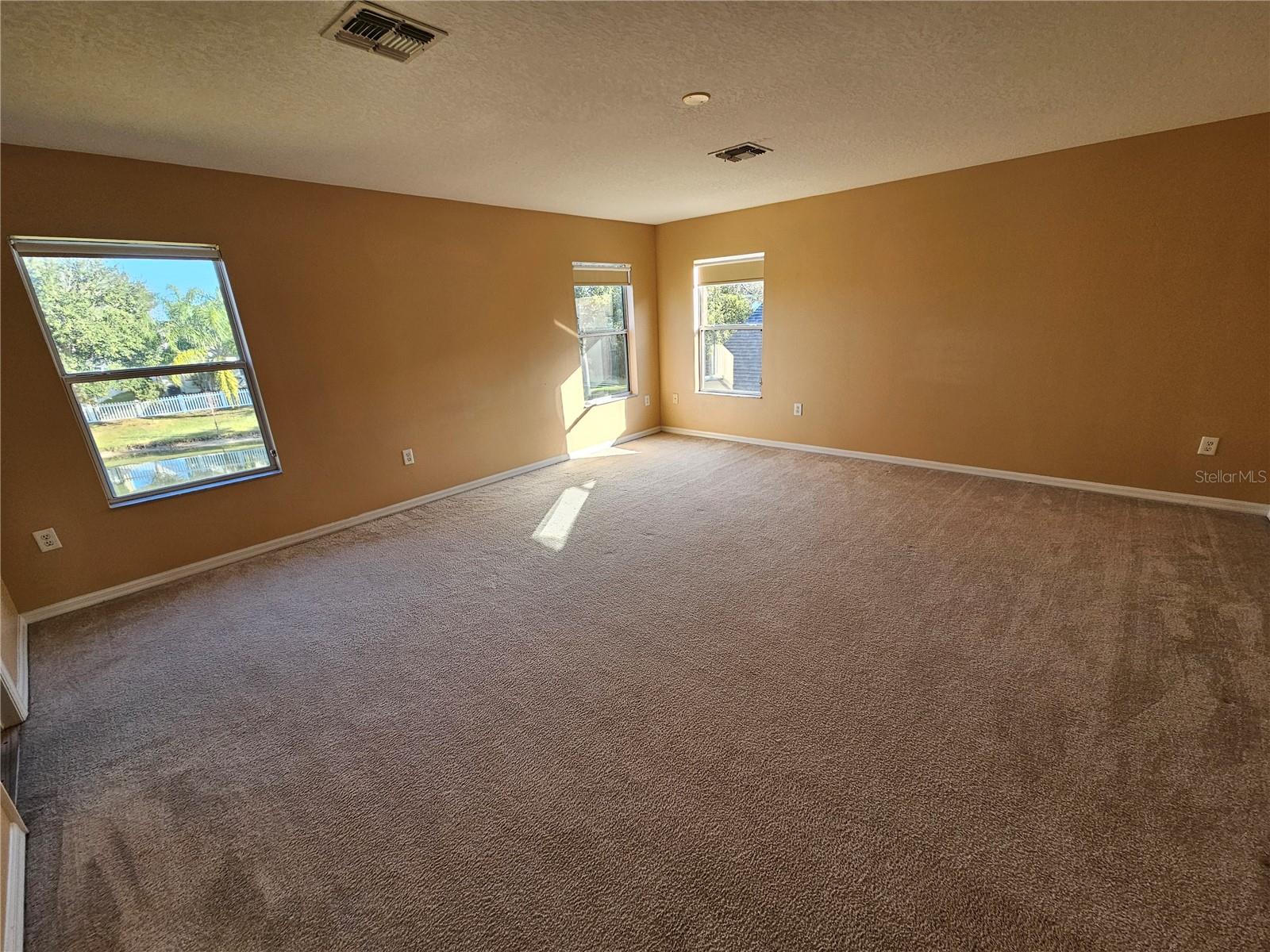 Image 12 of 16 For 1881 Strathmore Circle