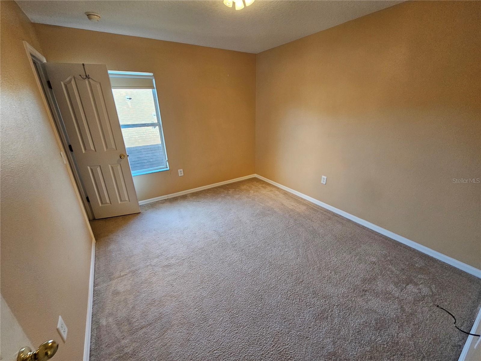 Image 13 of 16 For 1881 Strathmore Circle