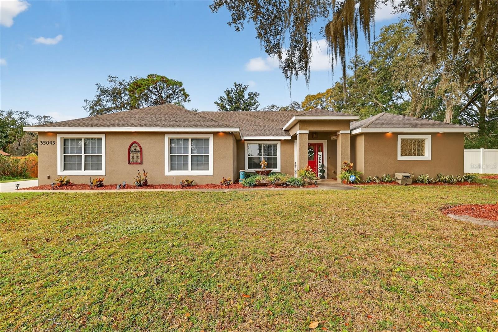 Details for 35043 Silver Oak Drive, LEESBURG, FL 34788