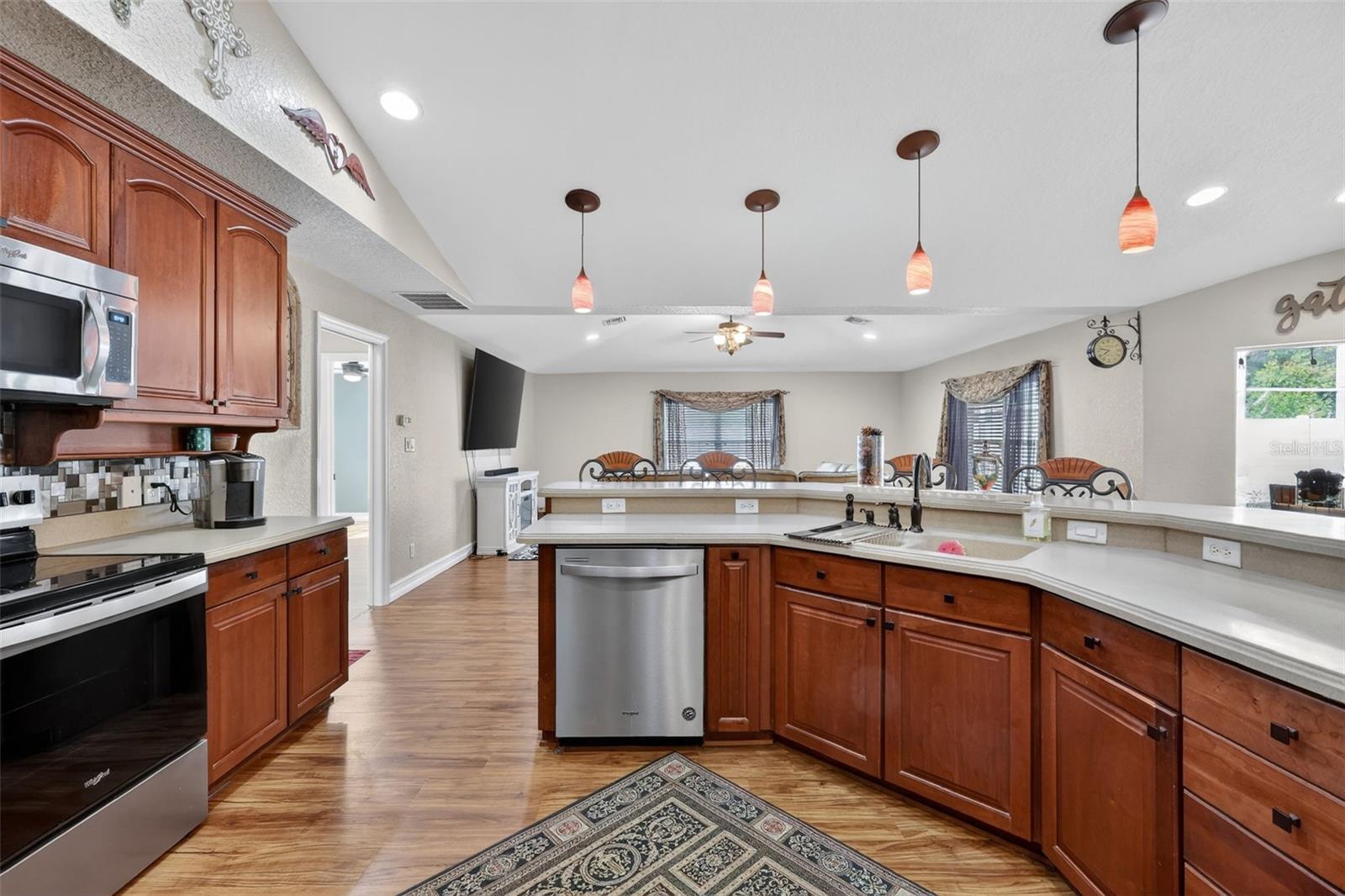 Image 12 of 26 For 35043 Silver Oak Drive