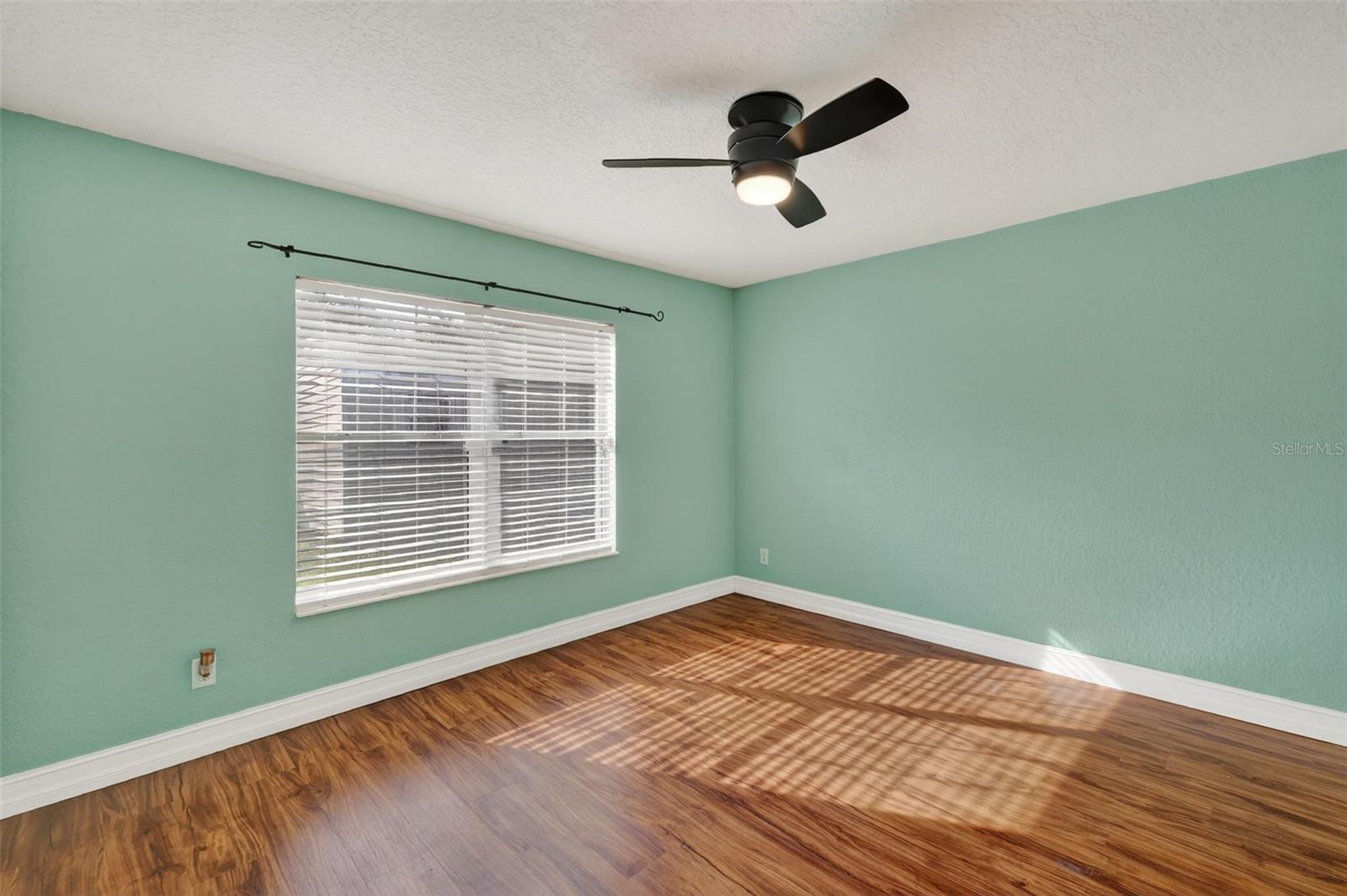 Image 22 of 26 For 35043 Silver Oak Drive