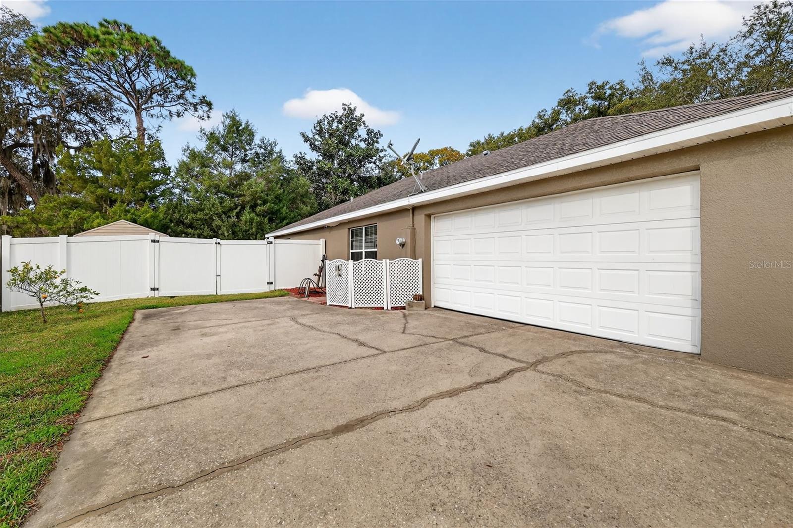 Image 3 of 26 For 35043 Silver Oak Drive