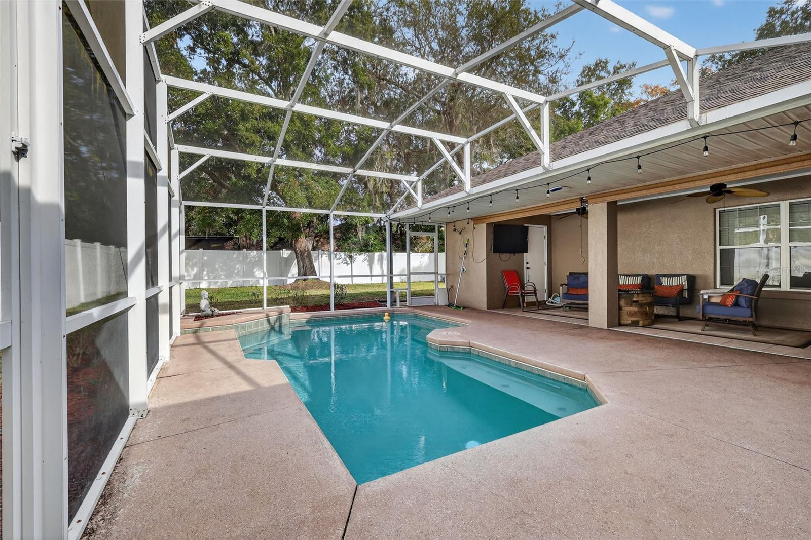 Image 6 of 26 For 35043 Silver Oak Drive