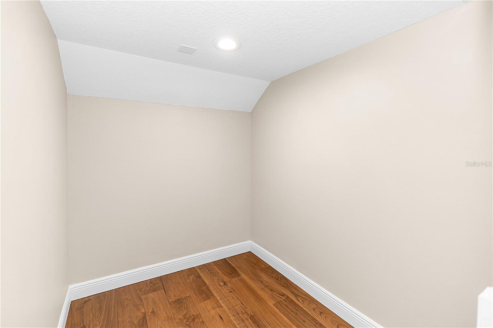 Image 44 of 64 For 34301 Parkview Avenue