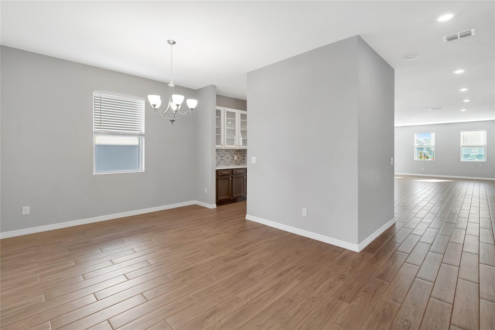 Image 15 of 72 For 2290 Endeavor Way