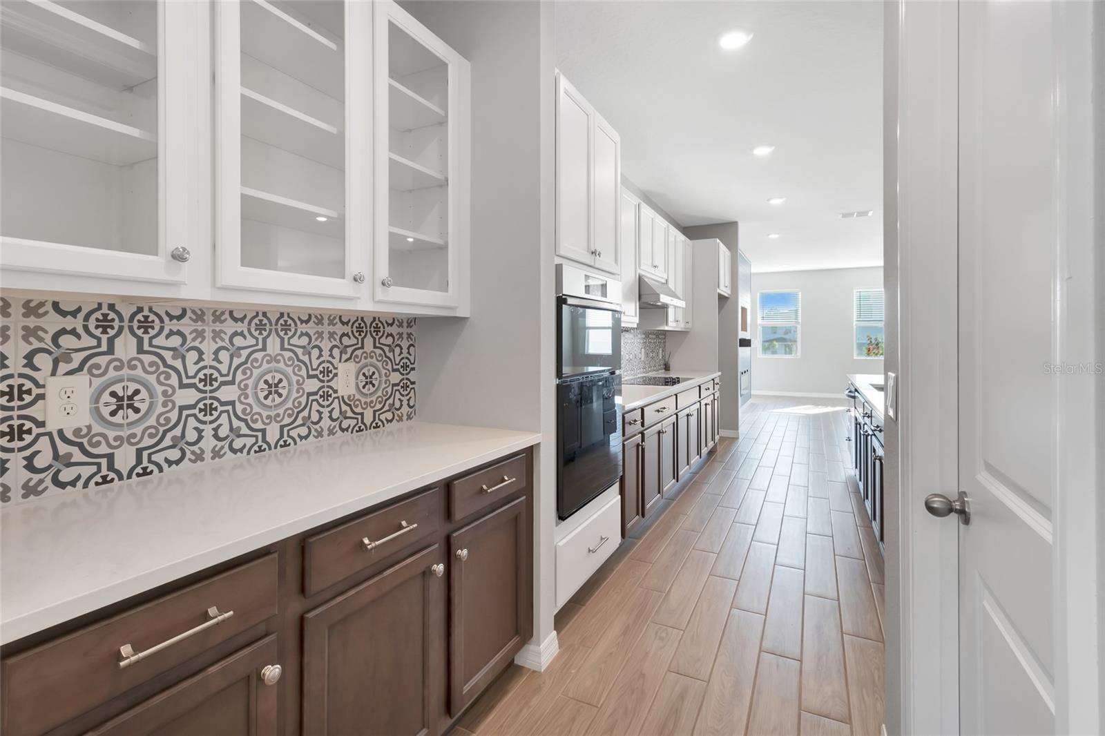 Image 16 of 72 For 2290 Endeavor Way