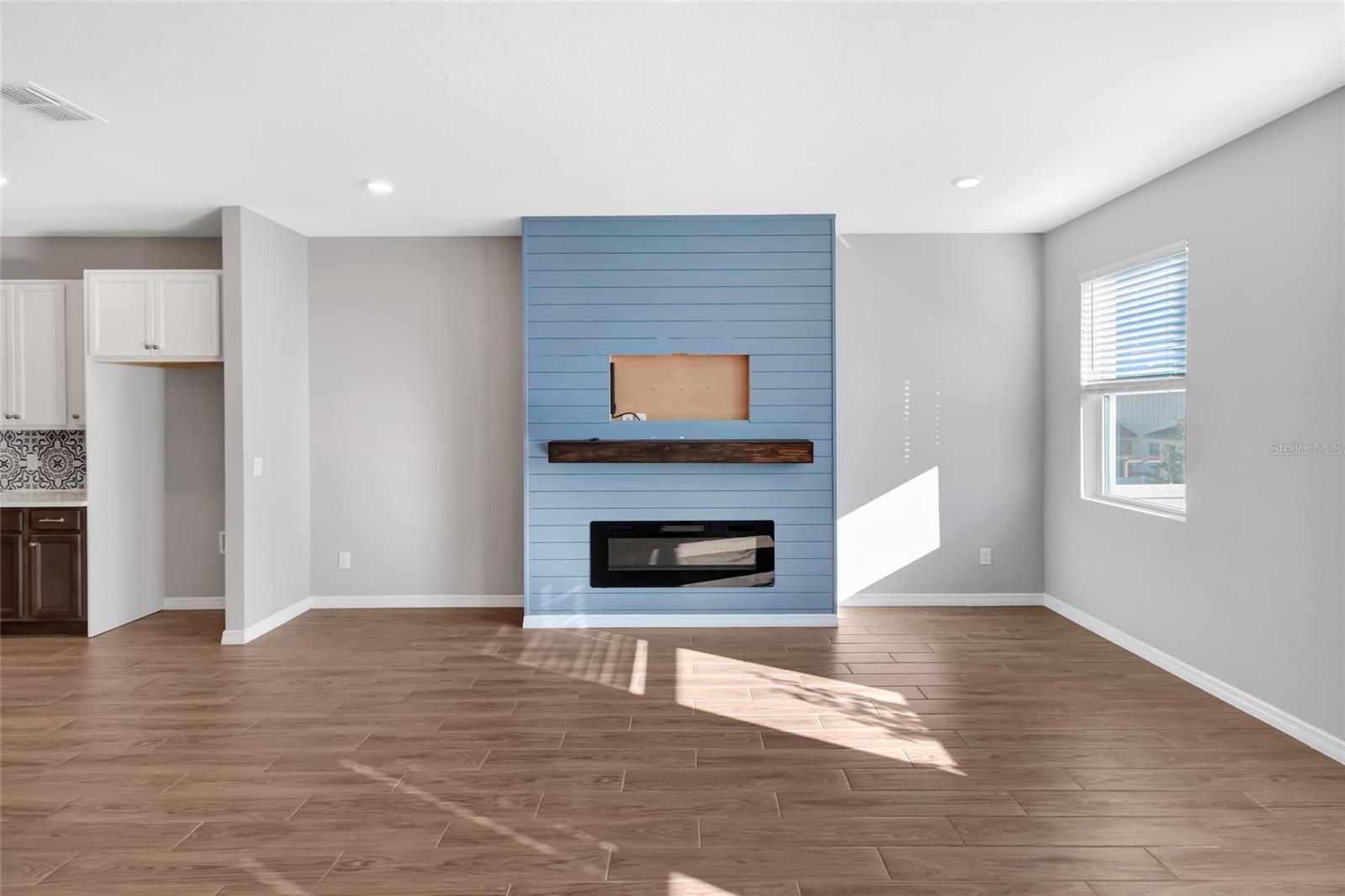 Image 26 of 72 For 2290 Endeavor Way