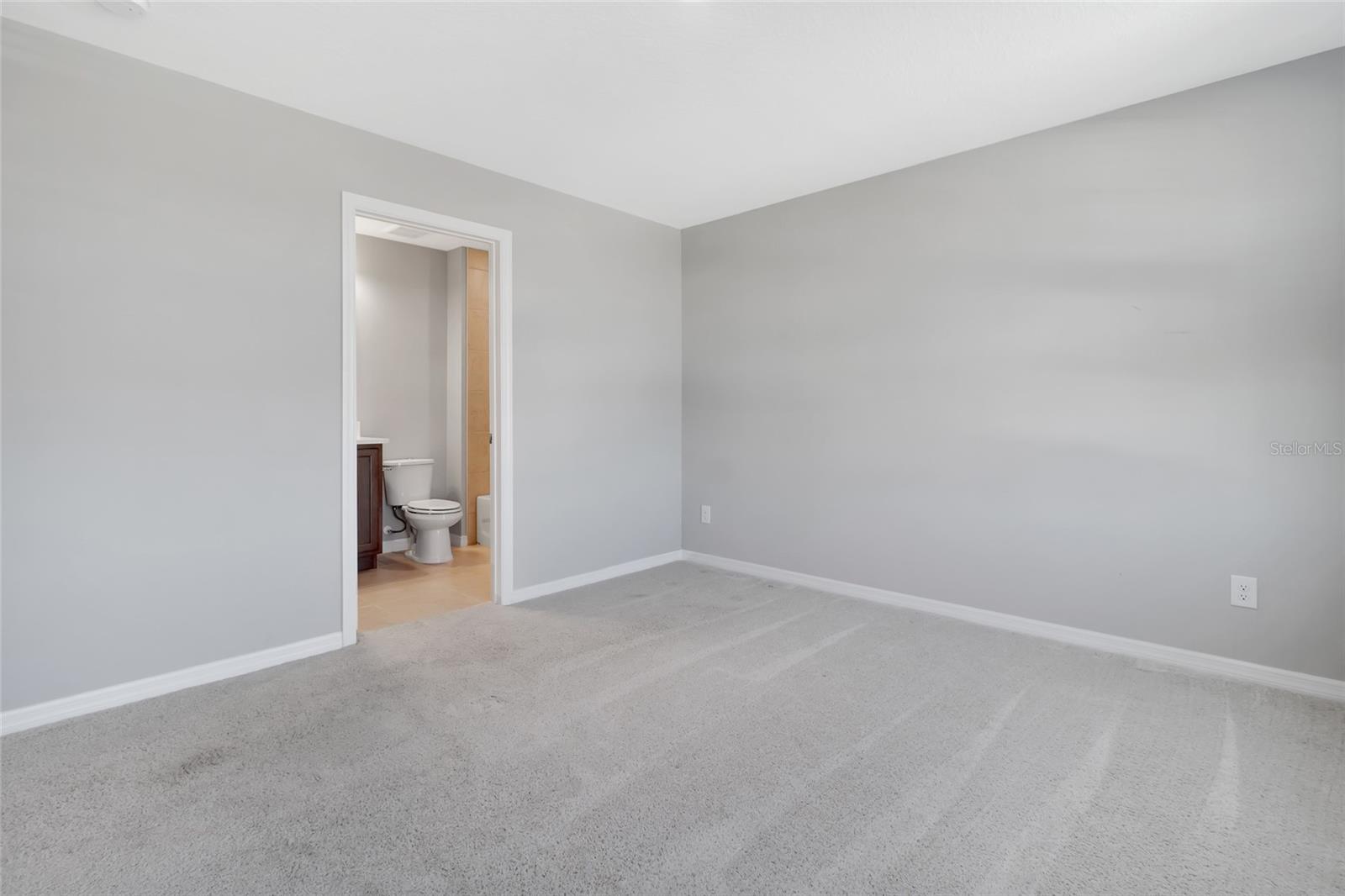 Image 40 of 72 For 2290 Endeavor Way