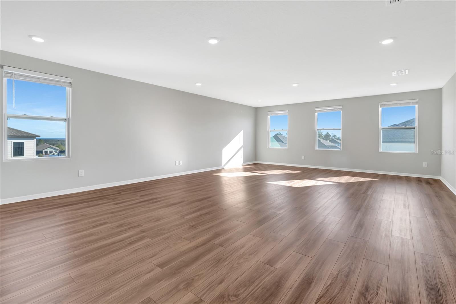 Image 48 of 72 For 2290 Endeavor Way