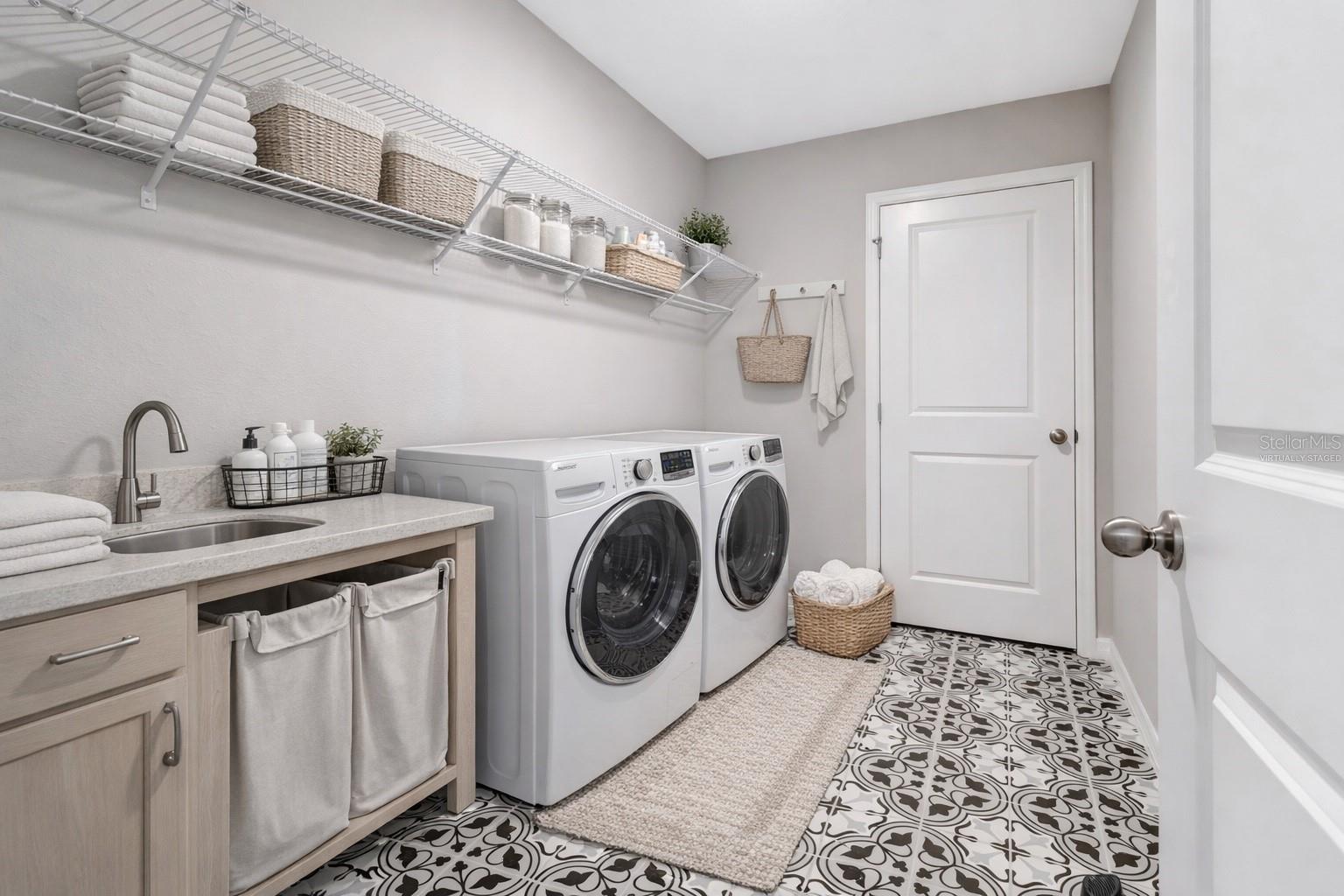 Image 49 of 72 For 2290 Endeavor Way