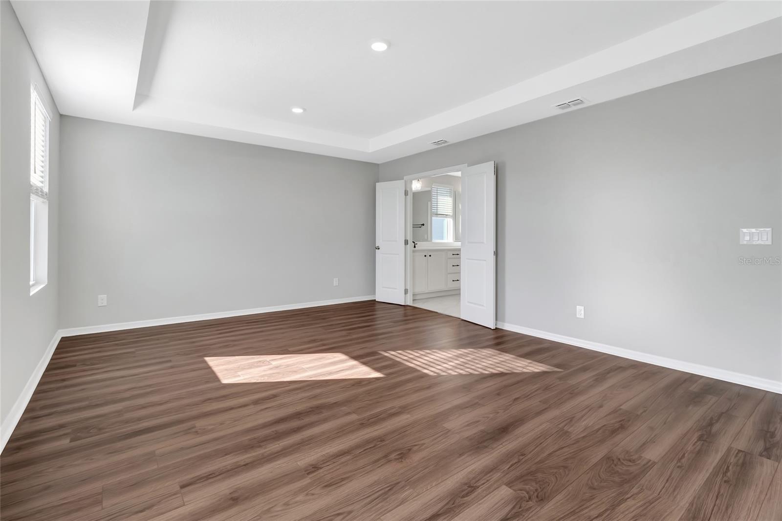 Image 52 of 72 For 2290 Endeavor Way