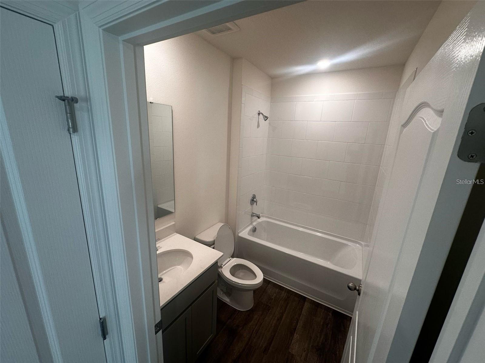 Image 15 of 28 For 3298 Briarwood Dr