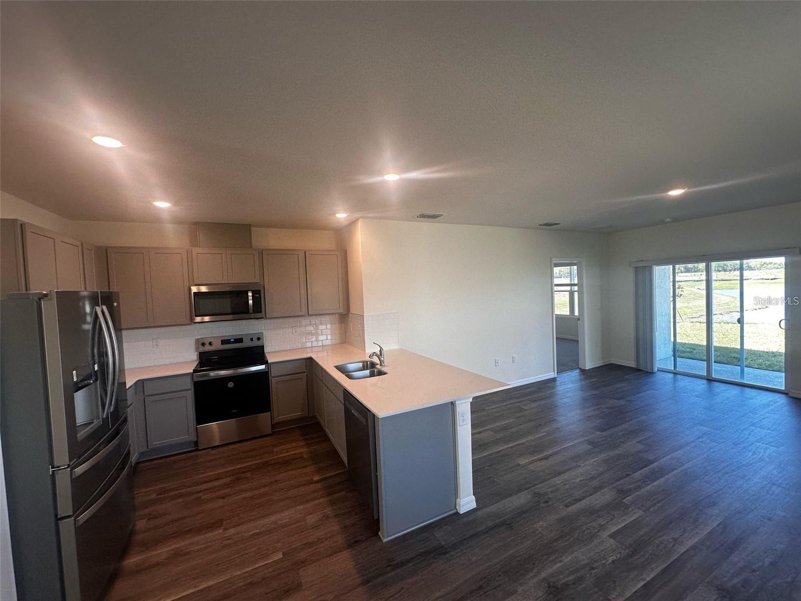 Image 23 of 28 For 3298 Briarwood Dr