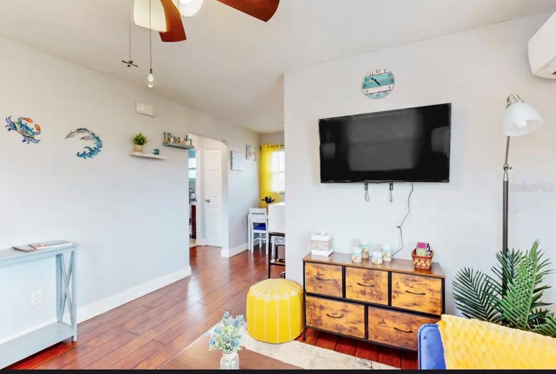 Image 4 of 28 For 726 Stremma Road