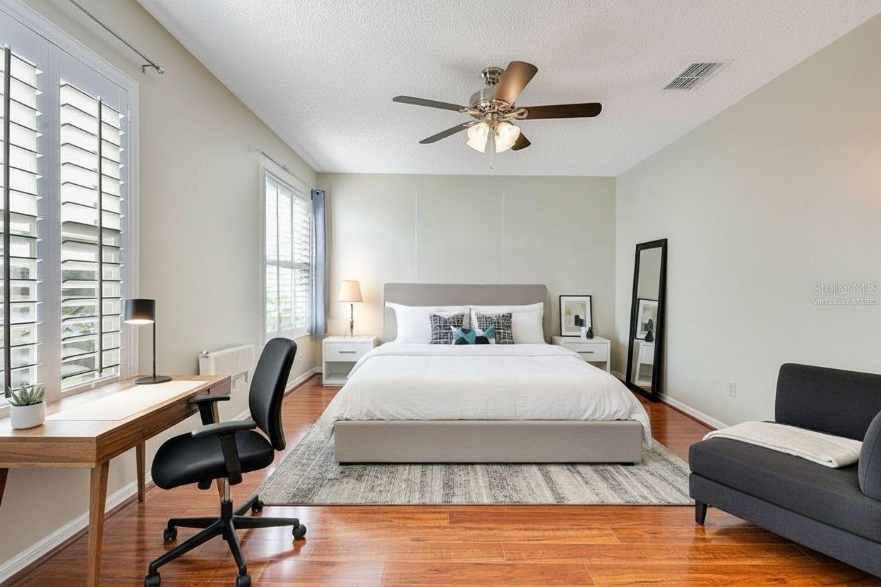 Image 12 of 34 For 1922 Sherbourne Street