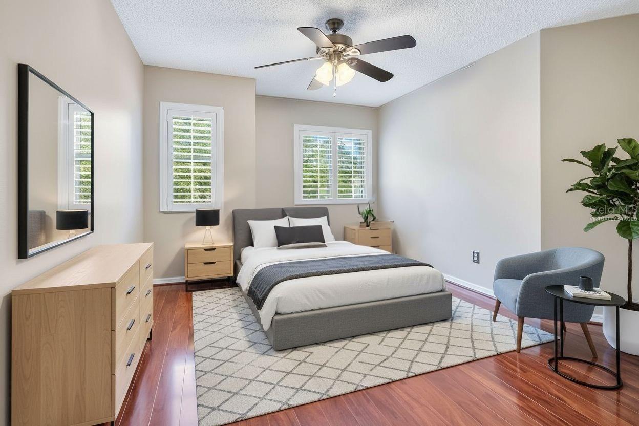 Image 16 of 34 For 1922 Sherbourne Street